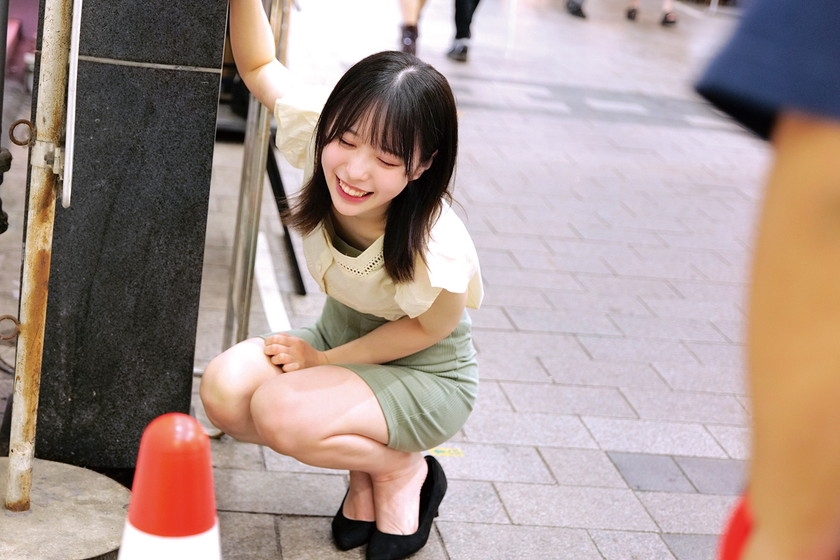 340SKMJ-509 素人美少女とリモコンバイブお散歩SPー完全版ー「もうイキそうです…//」人混みの中でビクビク震えて絶頂する女子たち！時代に逆行する超羞恥プレイでまさかのエロスイッチオン！公衆の面前でイキまくる素人10名300分収録 Sample 13